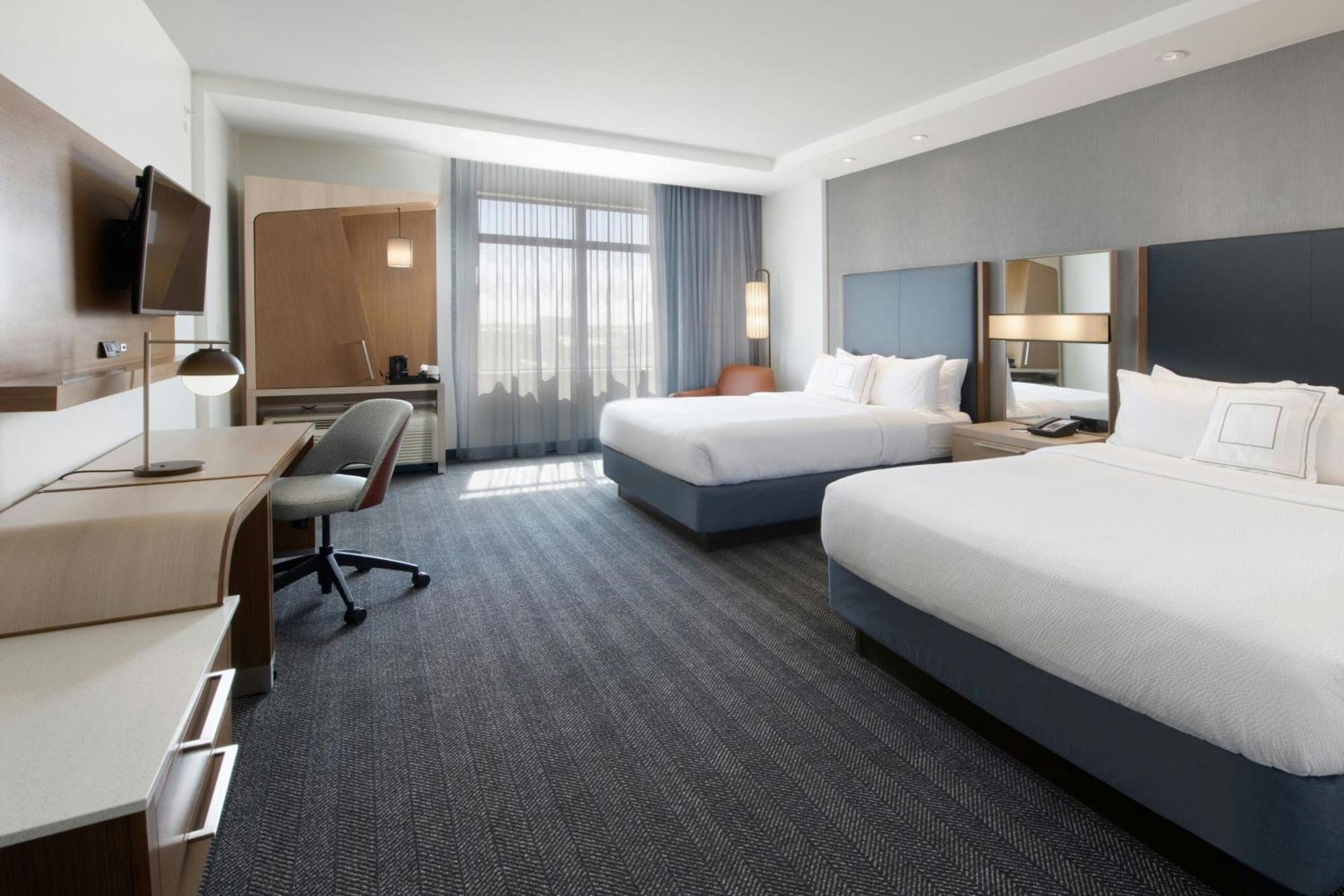 Courtyard By Marriott Lubbock Downtown/University Area Exterior foto